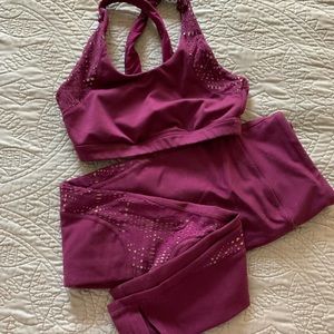 Alo Yoga West Coast Bundle